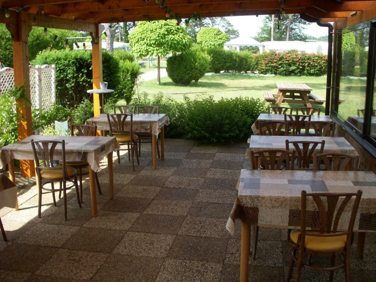 Camping De La Pelouse Jaulny Bagian luar foto
